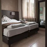 Отель Del Conventino 3*